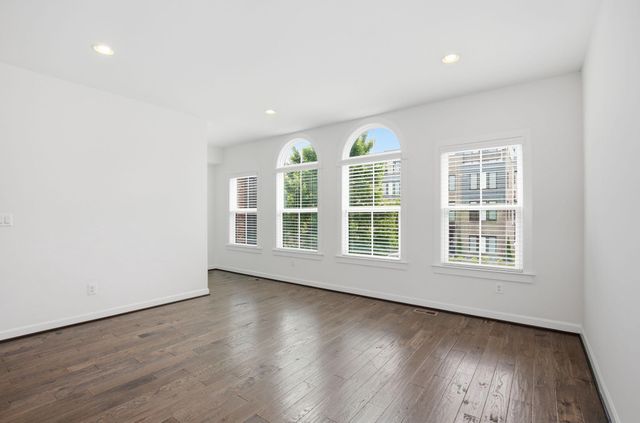 22527 FOUNDATION DR, Ashburn, VA 20148