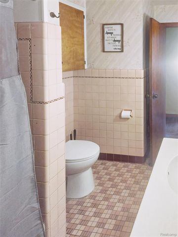 3461 Ravenswood Road, Marysville, MI 48040