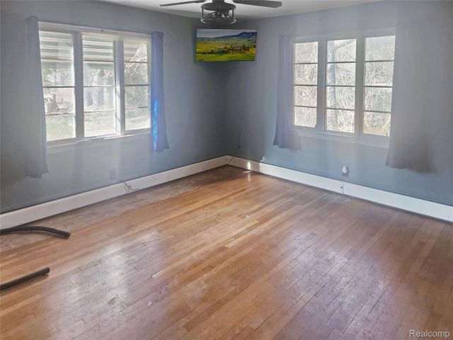 3461 Ravenswood Road, Marysville, MI 48040
