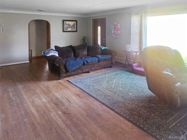 3461 Ravenswood Road, Marysville, MI 48040