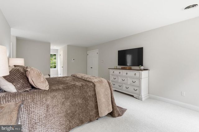 2971 COMFORT RD, New Hope, PA 18938