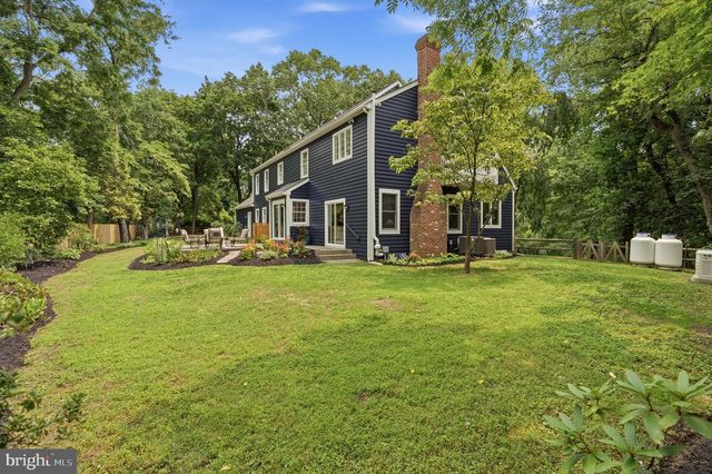 2971 COMFORT RD, New Hope, PA 18938