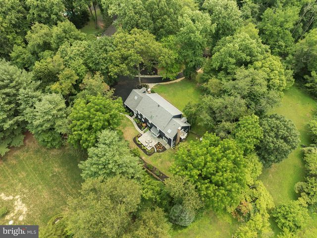 2971 COMFORT RD, New Hope, PA 18938