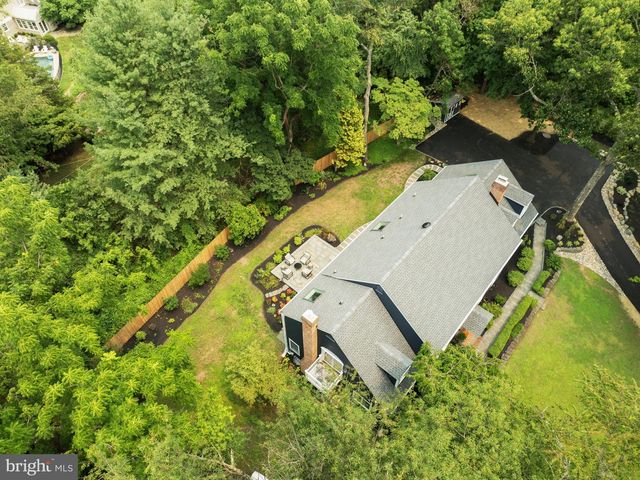 2971 COMFORT RD, New Hope, PA 18938