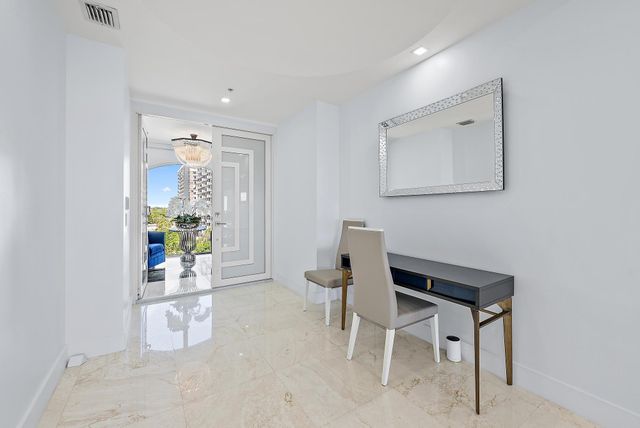 2070 N Ocean Boulevard PH4, Boca Raton, FL 33431