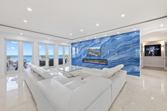 2070 N Ocean Boulevard PH4, Boca Raton, FL 33431