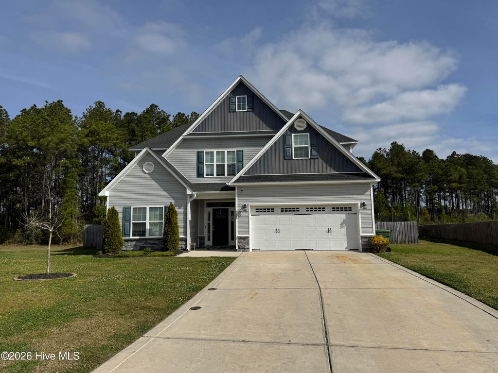 880 Stormy Gale Lane, Sneads Ferry, NC 28460