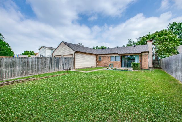 1122 Melissa Lane, Garland, TX 75040