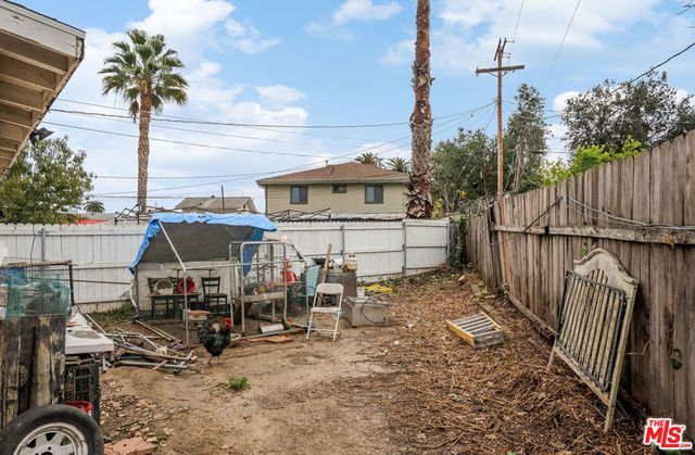 6072 York Boulevard, Los Angeles, CA 90042