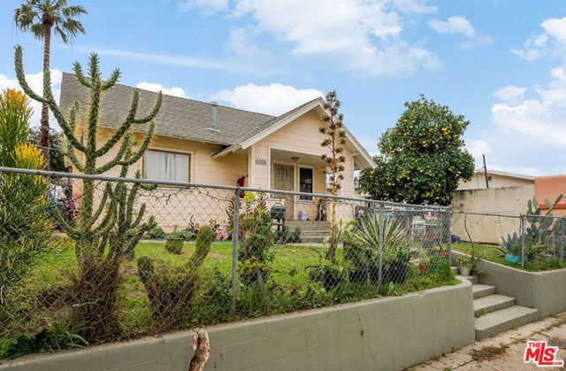 6072 York Boulevard, Los Angeles, CA 90042