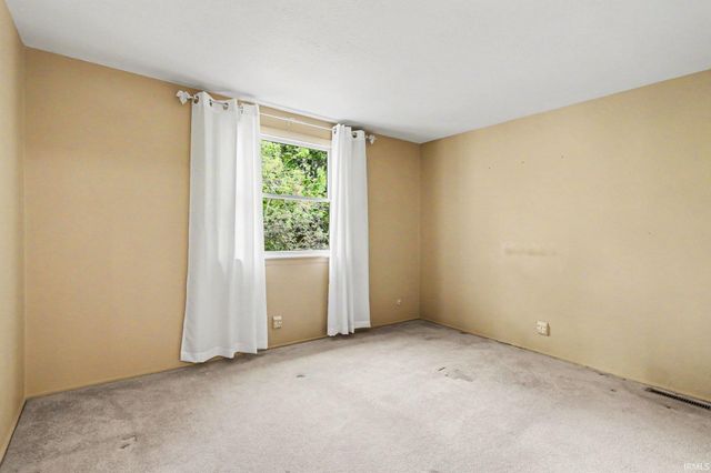 1345 Providence Court, Mishawaka, IN 46544