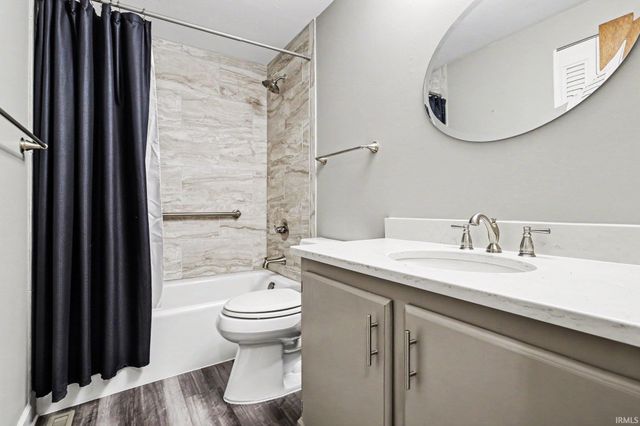 1345 Providence Court, Mishawaka, IN 46544