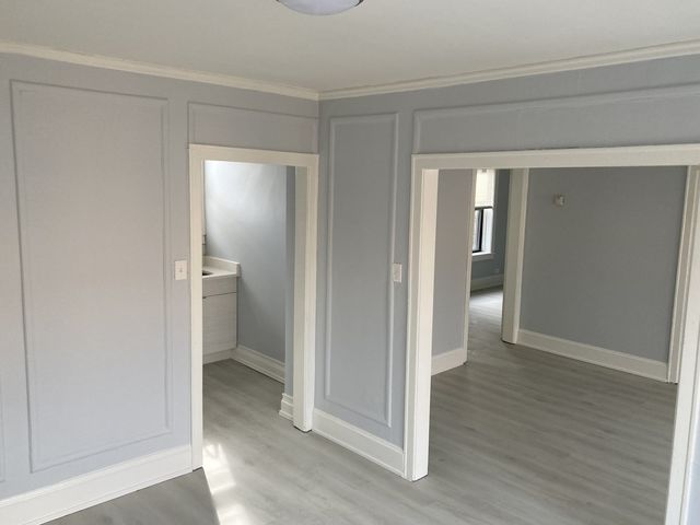 7325 N Honore Street 3B, Chicago, IL 60626