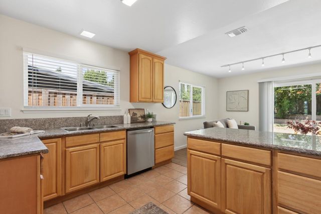 3713 Contempo Dr, Sacramento, CA 95826