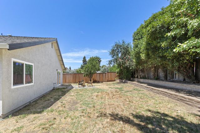 3713 Contempo Dr, Sacramento, CA 95826
