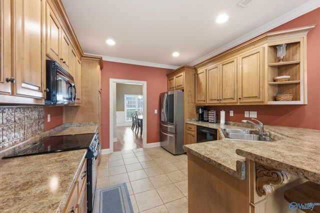 25235 Queensbury Drive, Athens, AL 35613