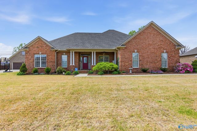 25235 Queensbury Drive, Athens, AL 35613