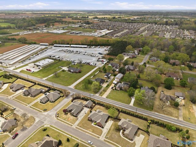 25235 Queensbury Drive, Athens, AL 35613