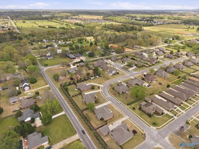 25235 Queensbury Drive, Athens, AL 35613