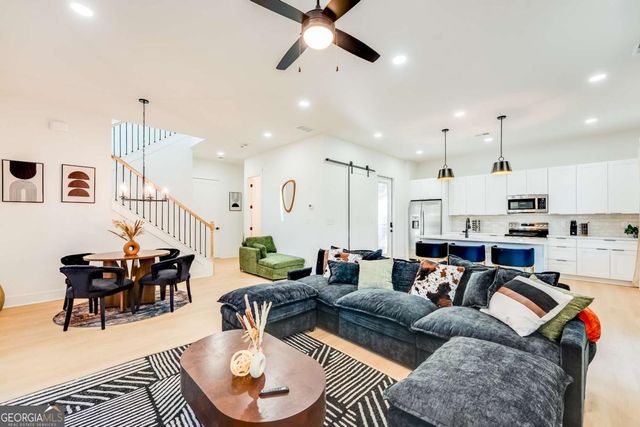 1239 Plaza Avenue SW, Atlanta, GA 30310