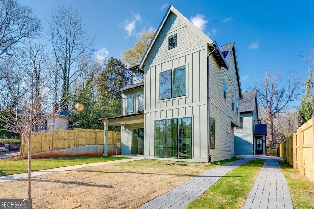 1239 Plaza Avenue SW, Atlanta, GA 30310