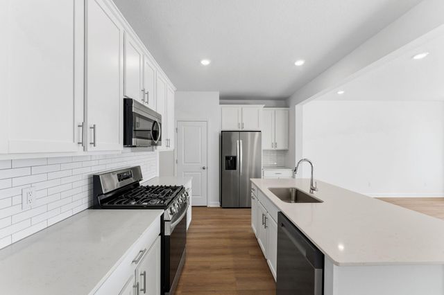 22375 Isla Way, Rogers, MN 55374