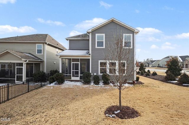 324 Sage Oak Lane, Holly Springs, NC 27540