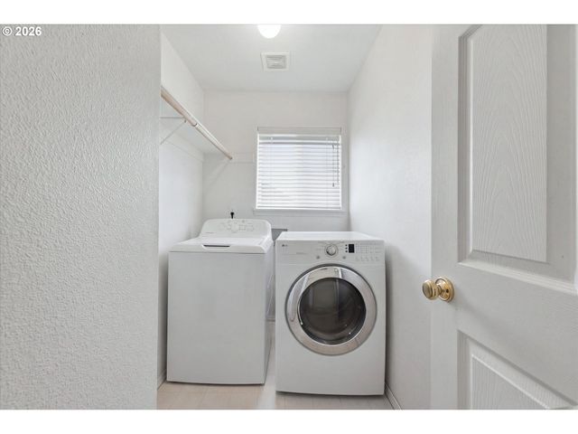 2083 Ne 10TH Ave, Hillsboro, OR 97124