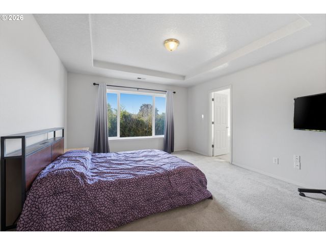 2083 Ne 10TH Ave, Hillsboro, OR 97124