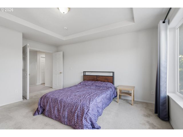 2083 Ne 10TH Ave, Hillsboro, OR 97124