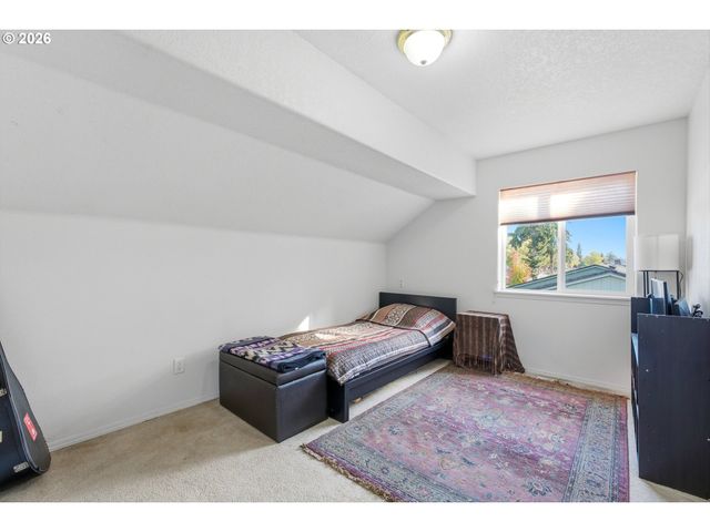 2083 Ne 10TH Ave, Hillsboro, OR 97124