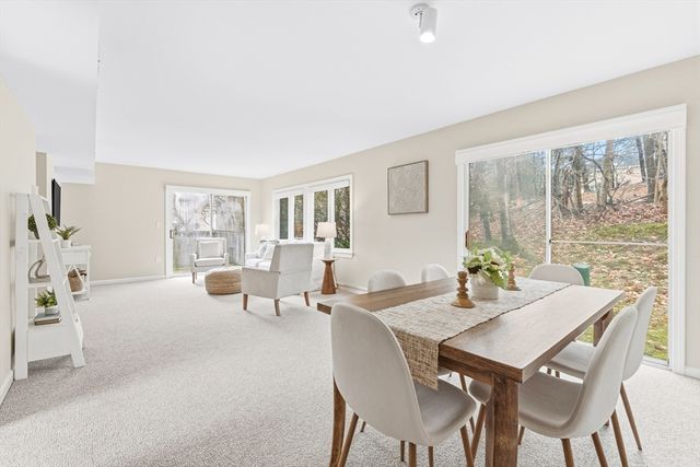 4 Drummer Boy Way 4, Lexington, MA 02420