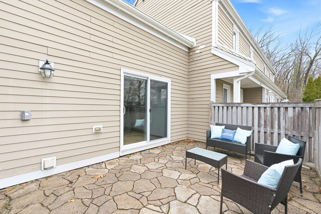 4 Drummer Boy Way 4, Lexington, MA 02420