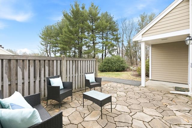 4 Drummer Boy Way 4, Lexington, MA 02420