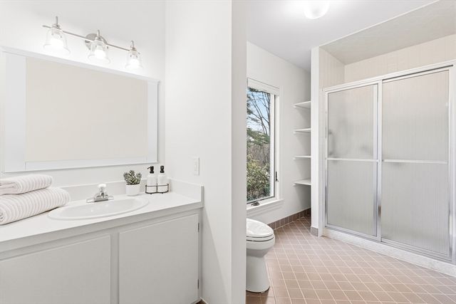 4 Drummer Boy Way 4, Lexington, MA 02420