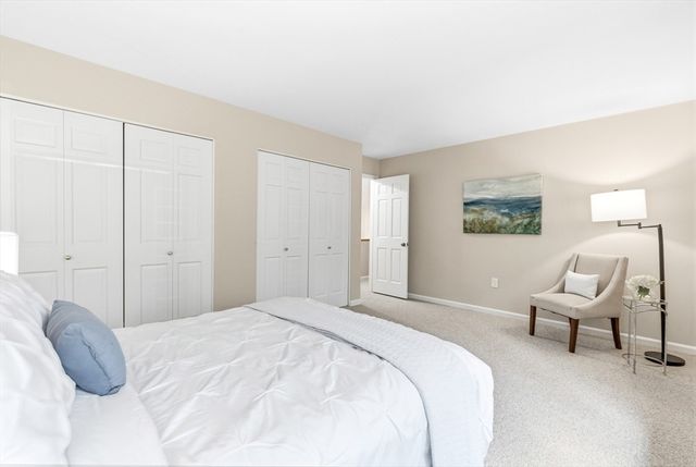 4 Drummer Boy Way 4, Lexington, MA 02420