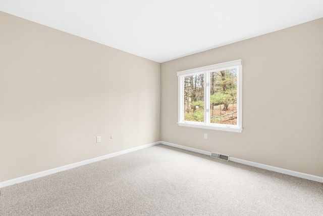 4 Drummer Boy Way 4, Lexington, MA 02420