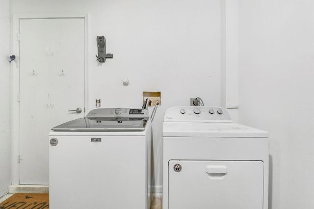 41 Tara Lakes Drive E, Boynton Beach, FL 33436