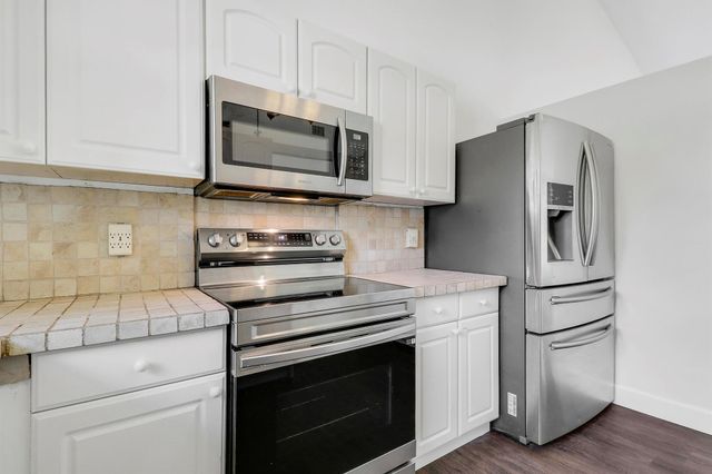 41 Tara Lakes Drive E, Boynton Beach, FL 33436