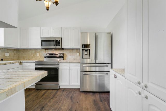 41 Tara Lakes Drive E, Boynton Beach, FL 33436