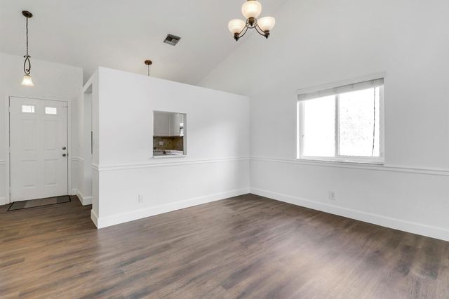 41 Tara Lakes Drive E, Boynton Beach, FL 33436