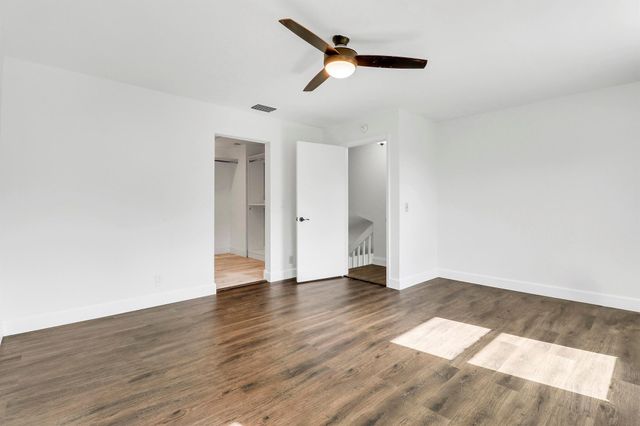 41 Tara Lakes Drive E, Boynton Beach, FL 33436