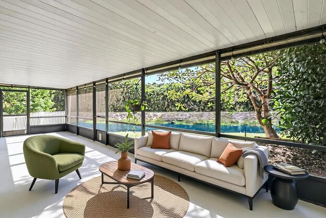 41 Tara Lakes Drive E, Boynton Beach, FL 33436