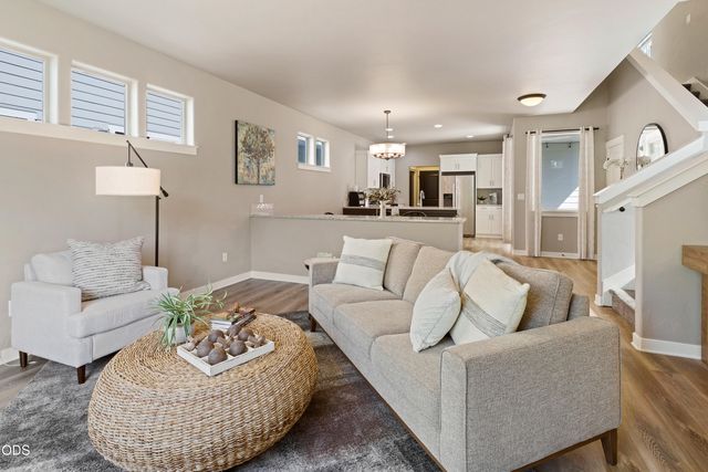 61066 SE Sydney Harbor Drive, Bend, OR 97702