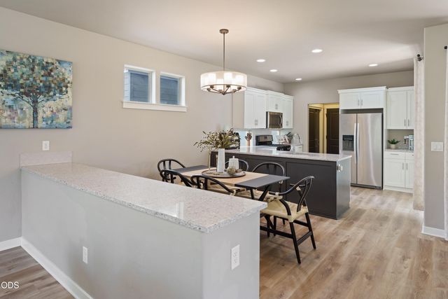61066 SE Sydney Harbor Drive, Bend, OR 97702