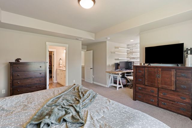 61066 SE Sydney Harbor Drive, Bend, OR 97702