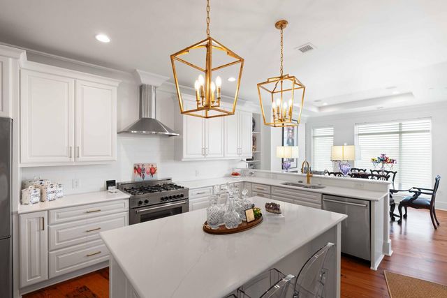 155 Wingo Way 423, Mount Pleasant, SC 29464