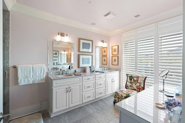 155 Wingo Way 423, Mount Pleasant, SC 29464