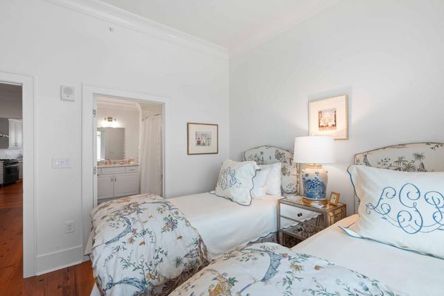 155 Wingo Way 423, Mount Pleasant, SC 29464