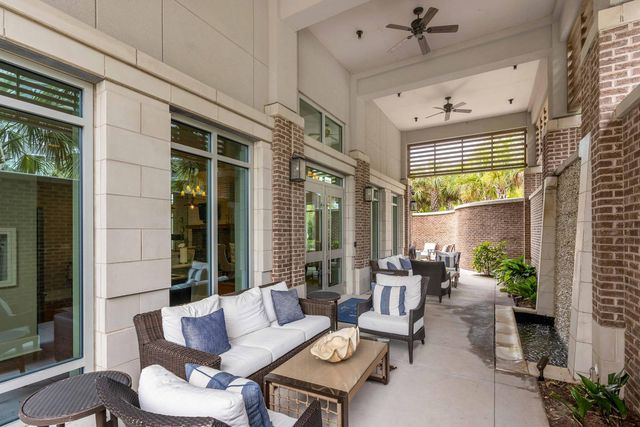 155 Wingo Way 423, Mount Pleasant, SC 29464